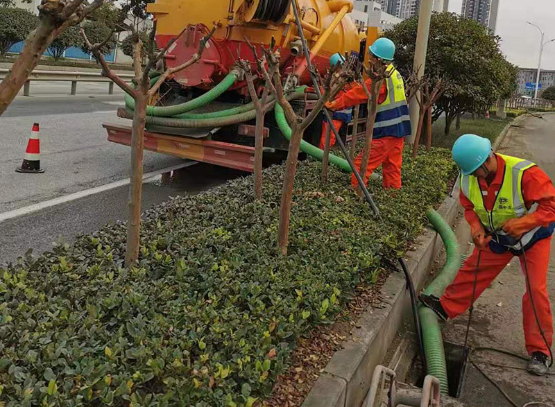 加茂镇市政管道清淤
