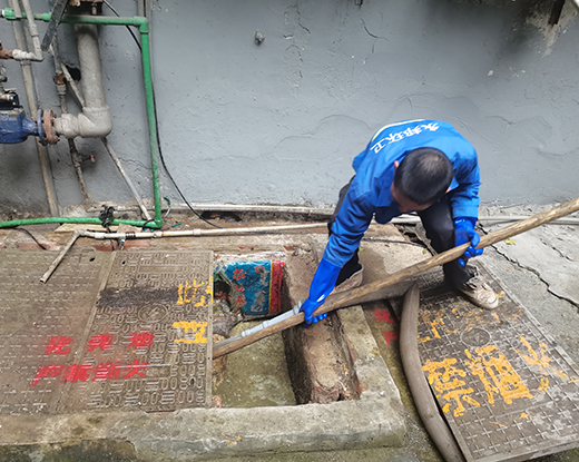 加茂镇清掏化粪池